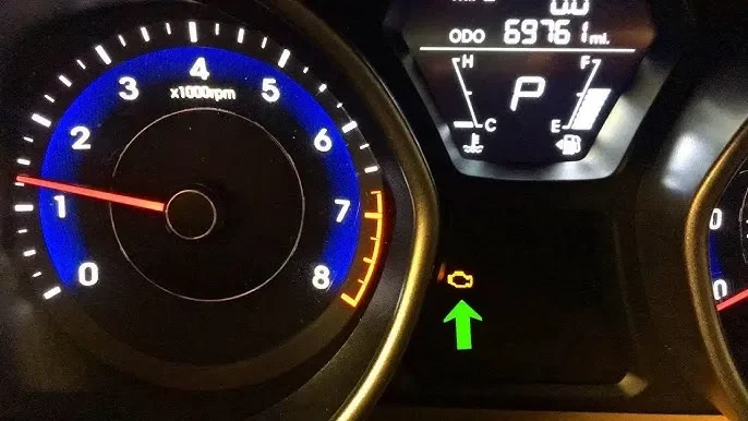 Đèn Báo "Check Engine" Bật Sáng