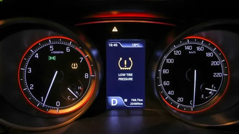 Hệ Thống Giám Sát Áp Suất Lốp TPMS (Tire Pressure Monitoring System)
